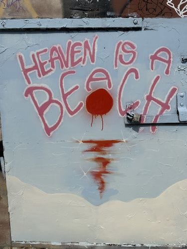 This trash can graffiti