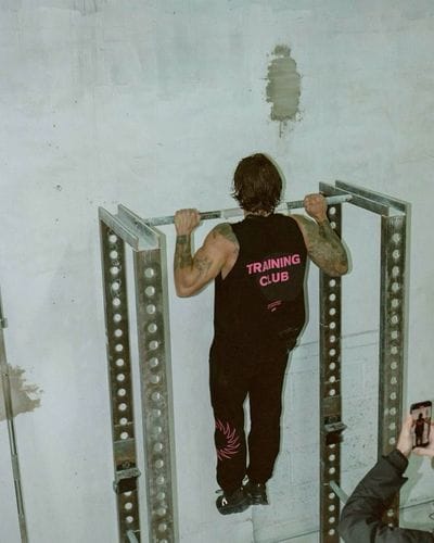 Every Time You Leave Your Desk During Work = 5-10 Workout Reps of Choice