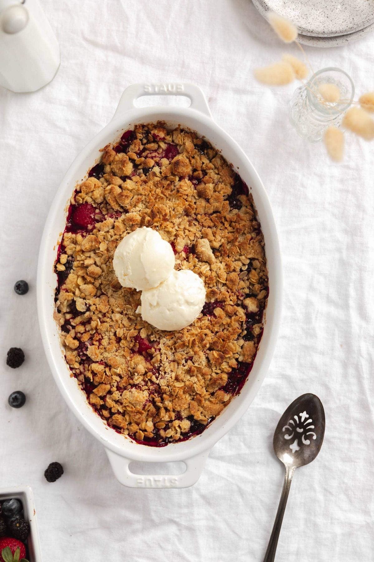 Easy Mixed Berry Crisp Recipe
