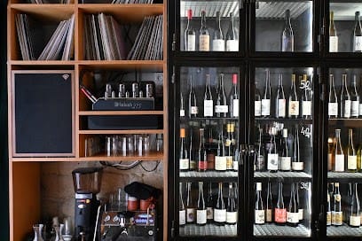 JAZZY NATTY WINE BAR