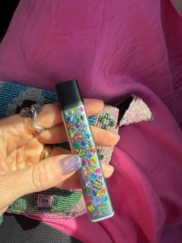Bedazzling Your Vape with Nail Stickers