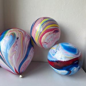 Set of 5 Marbled balloons