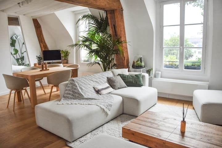Any small apt rental in the Marais