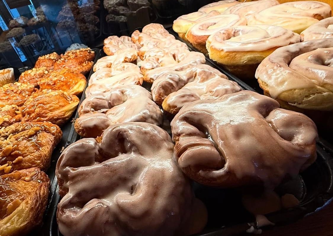 The cinnamon bun from Kalaheo Cafe on Kauai