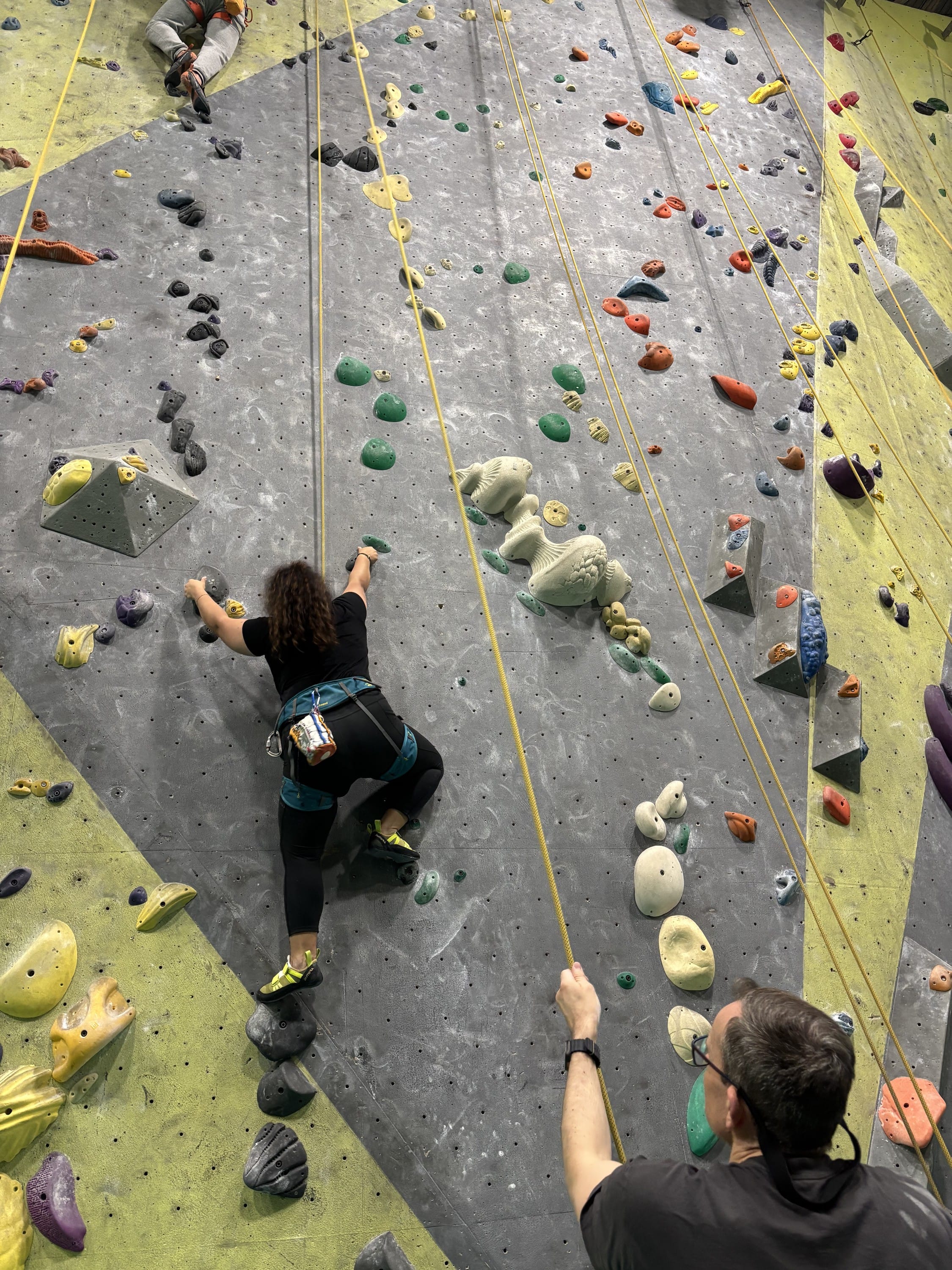 Indoor rock climbing to overcome fears