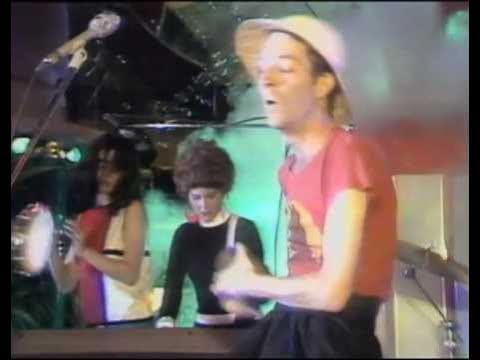 Live Performance of “Rock Lobster”