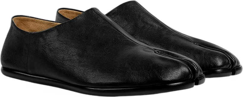 Tabi shoes