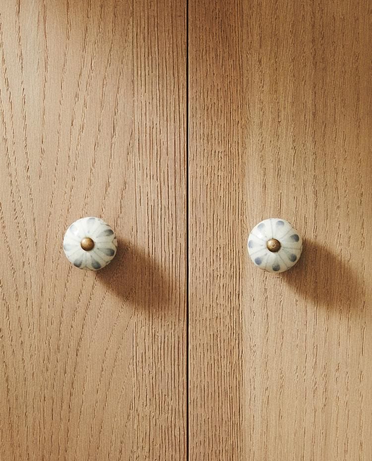 Set of 2 Ceramic Flower Knobs