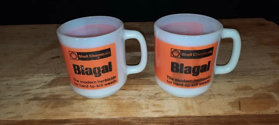 Glasbake Shell Advertising Mug