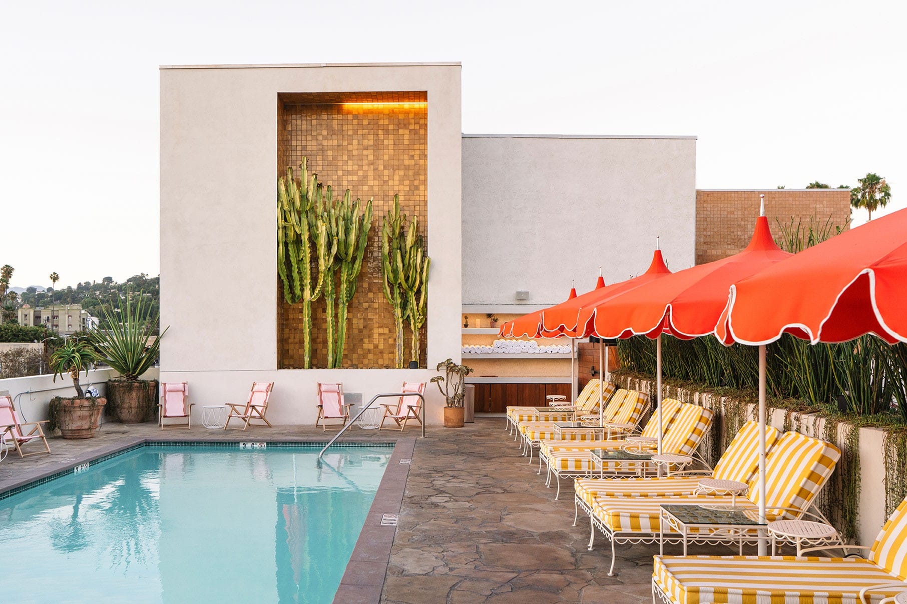 SILVER LAKE POOL & INN