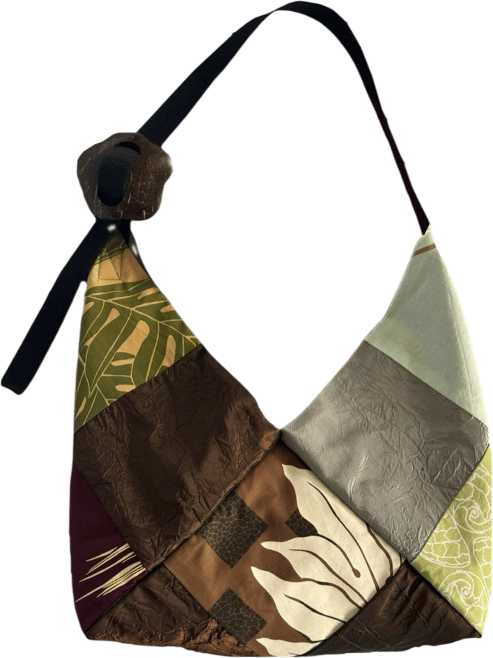 Quilt Bag in Surprise by Aiala