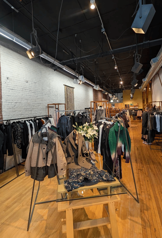 LEGENDARY DESIGNER RETAIL