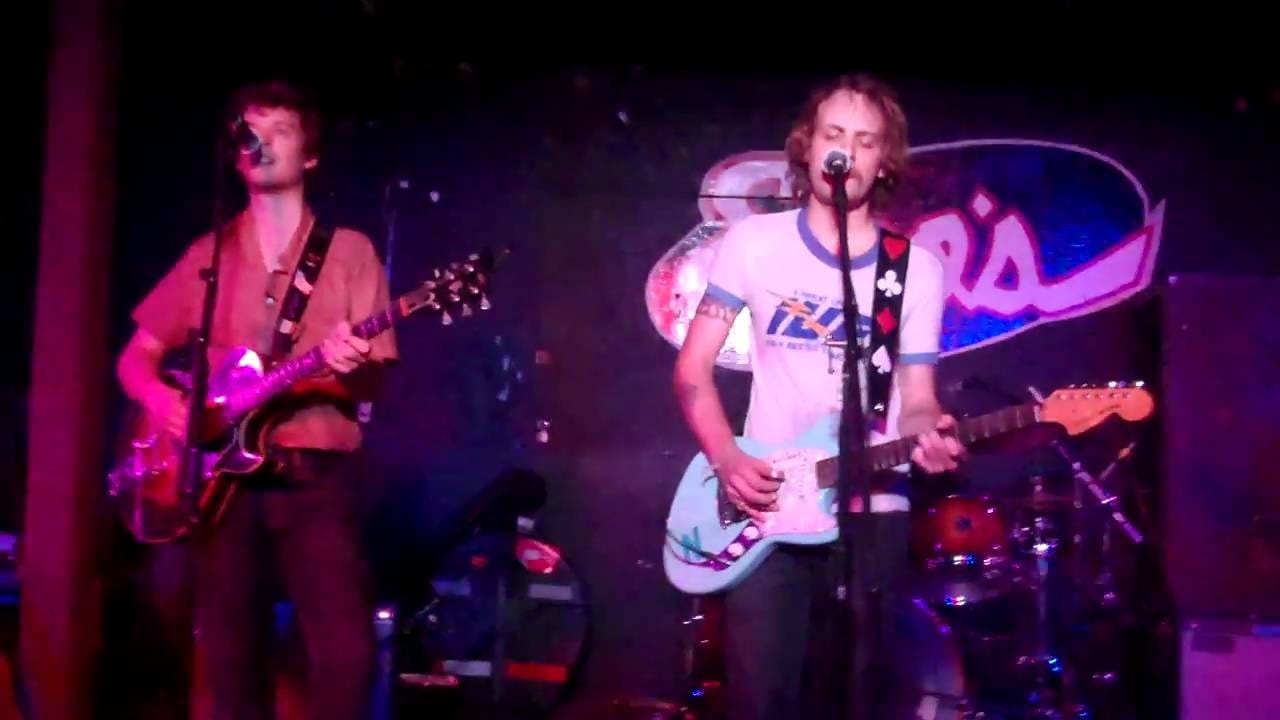 Deer Tick - Dirty Dishes (2011)