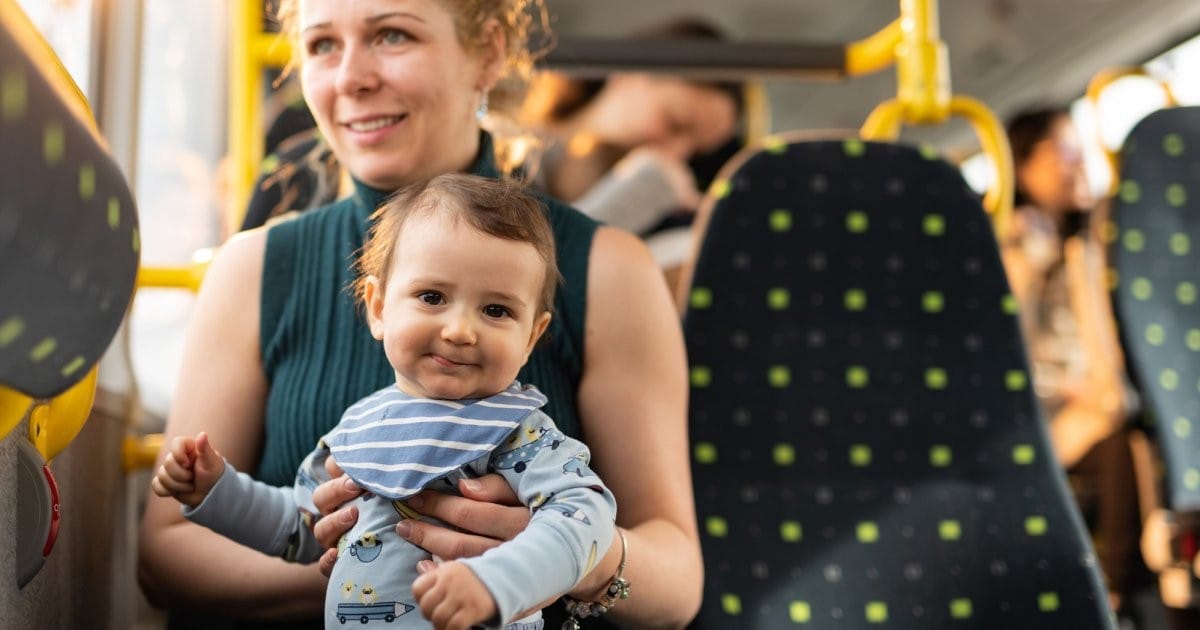 Parents with strollers in Paris : take the bus !