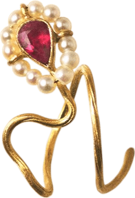 Griegst Middle Iris Ruby Earring