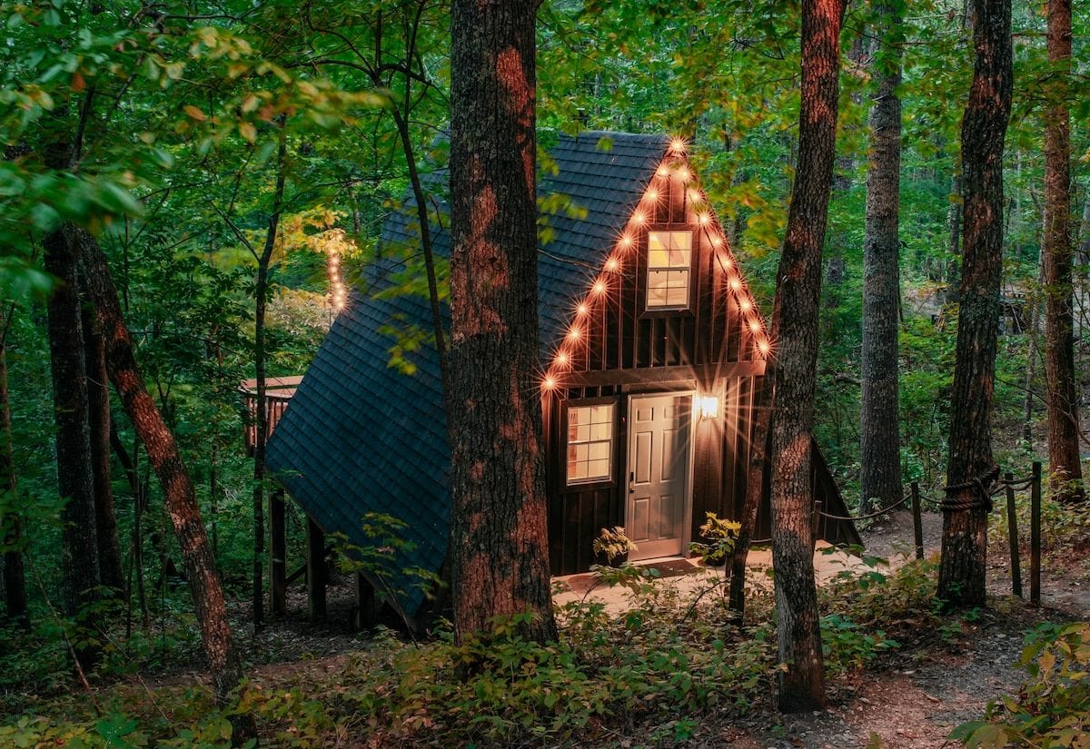 Tiny A-Frame Cabin Near Tallulah