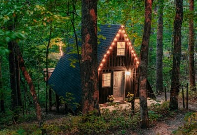 Tiny A-Frame Cabin Near Tallulah