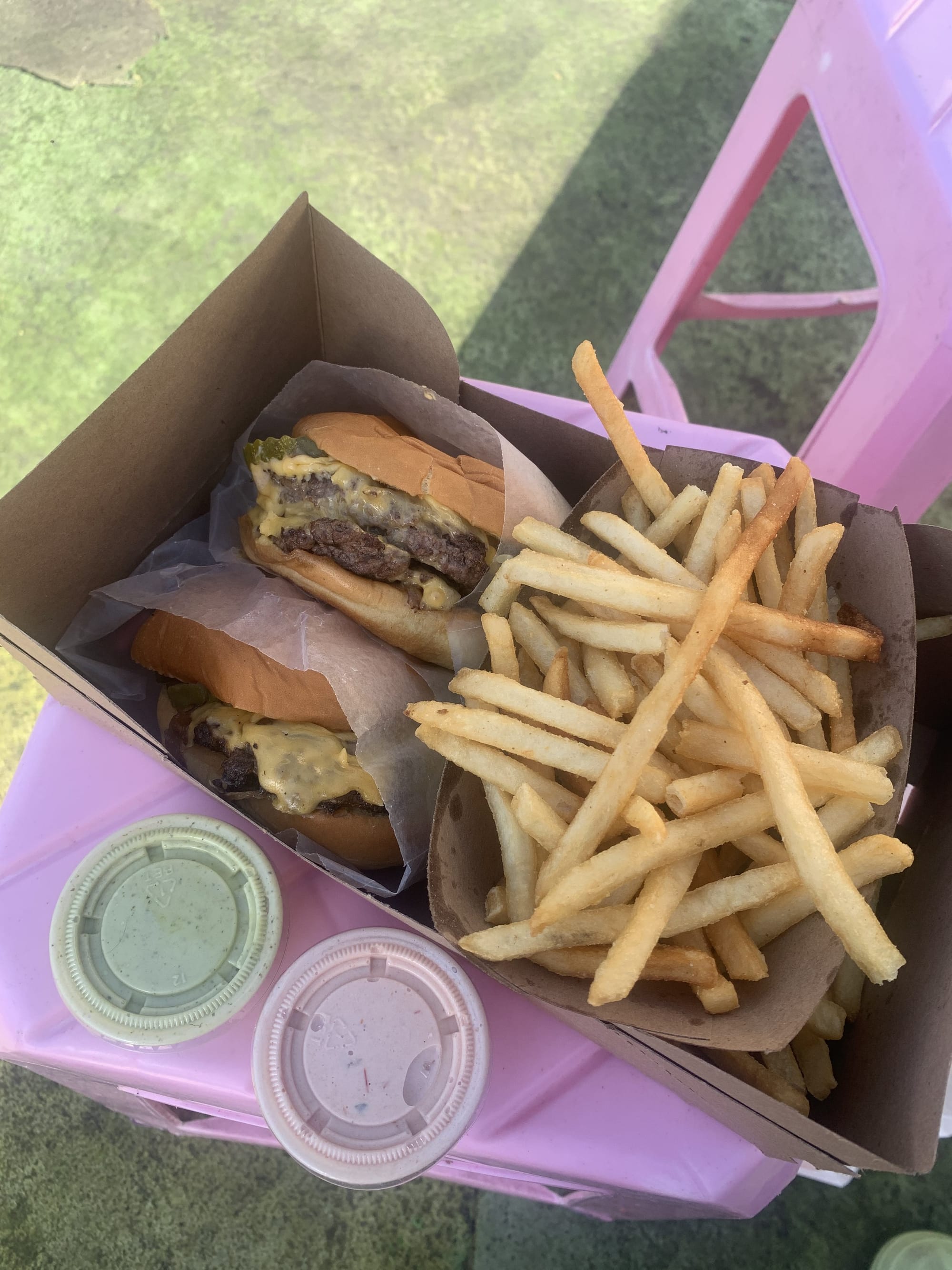 The Win~dow burgers