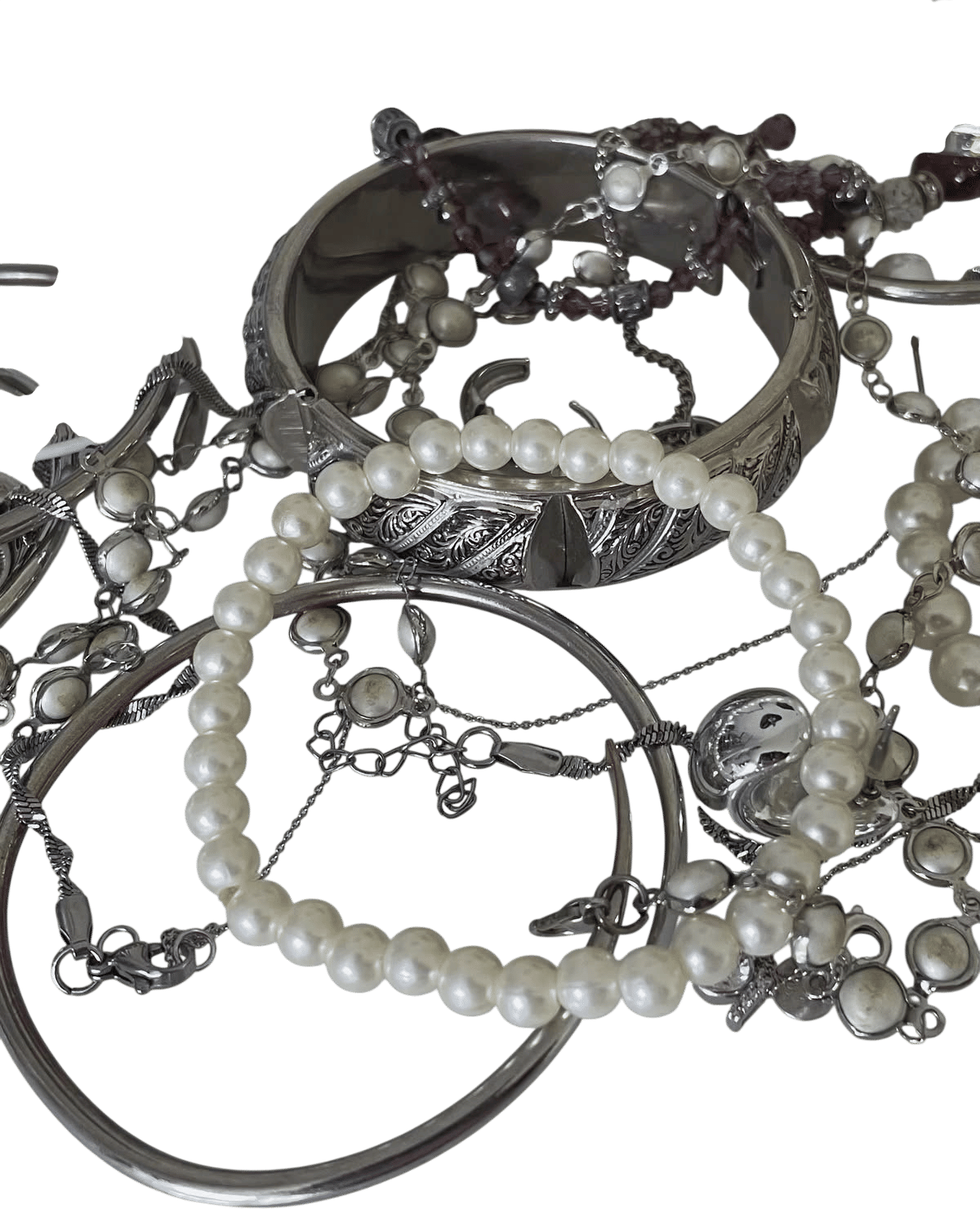 Pearl and silver jewellery