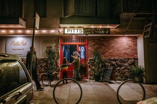 Pitt’s Pub