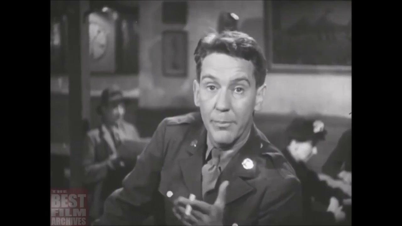 Burgess Meredith Teaches G.I.s How to Act in a British Pub