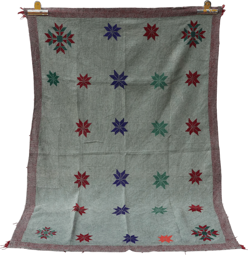 Vintage Kantha Quilt: Handmade Star Pattern Cotton Bedspread