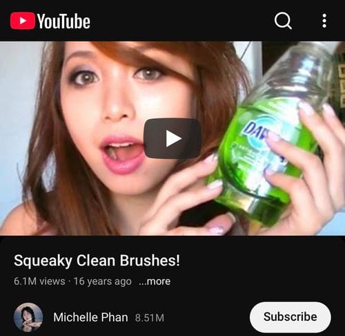 cleaning makeup brushes with dish soap + olive oil