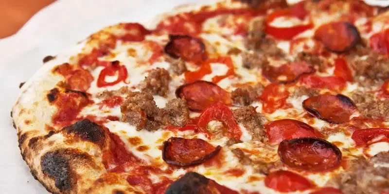 Pizzeria Lola