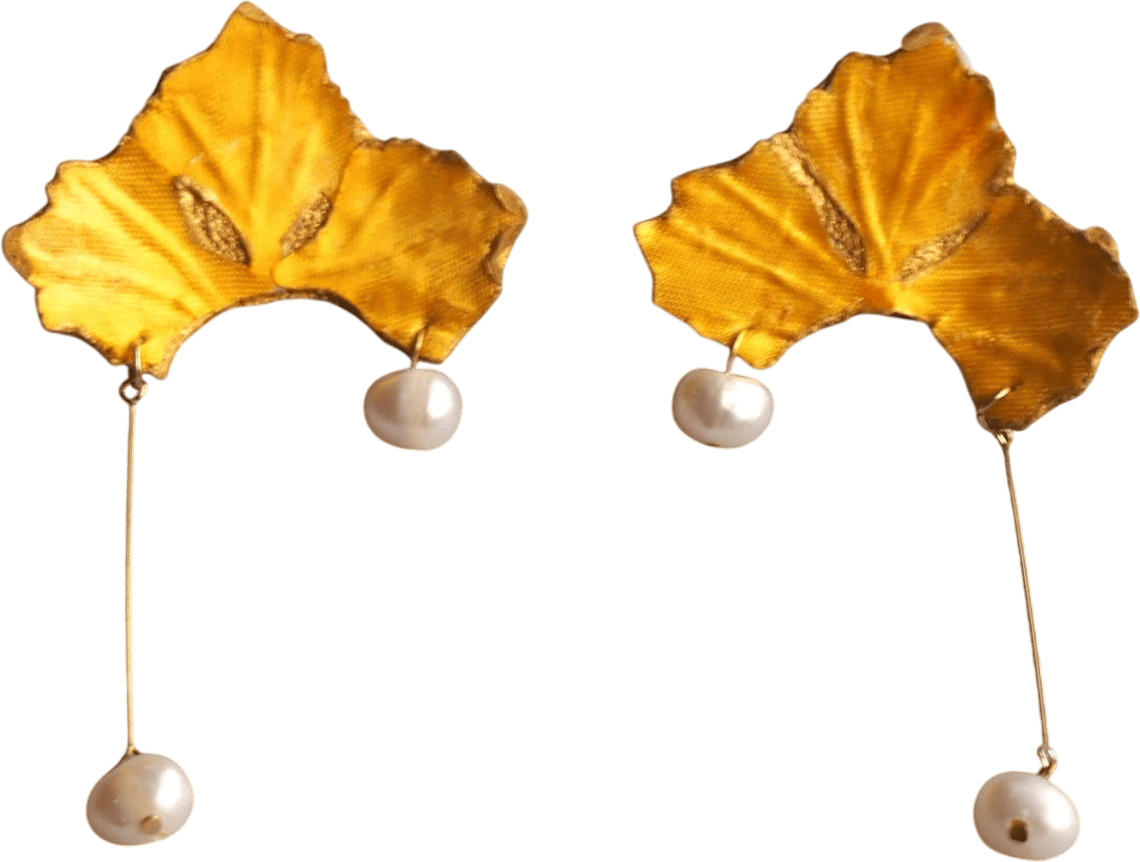 ソワ Gardenia dye earrings