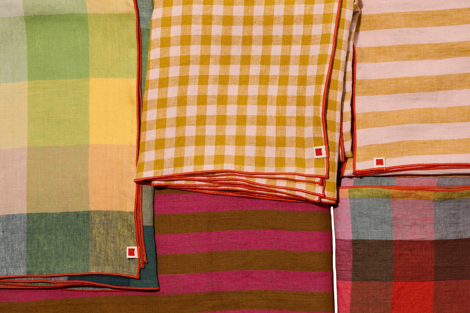 Maracuya Tablecloth