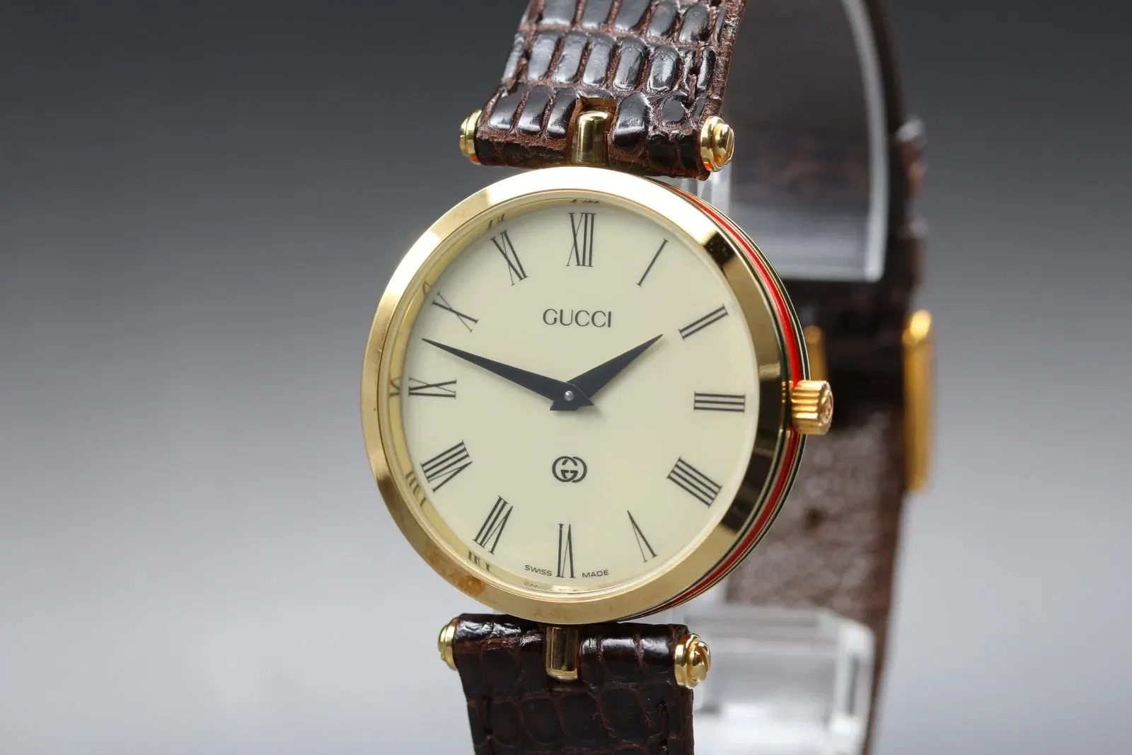 Gucci 2000M Ivory Dial Men's Watch