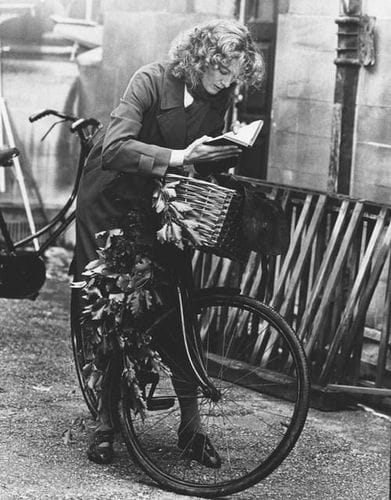 if ur writing poems and also riding bikes 