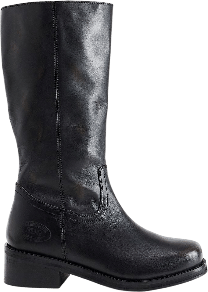BDG Pull-On Leather Boots