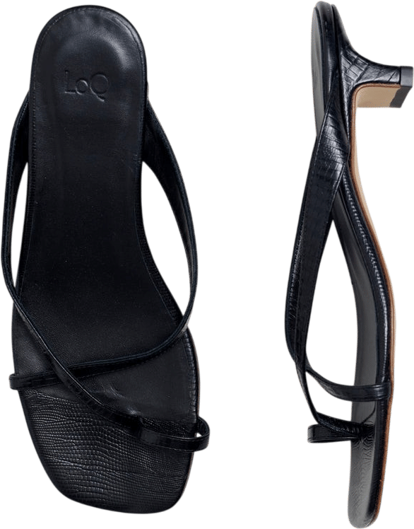 Manuela Sandal