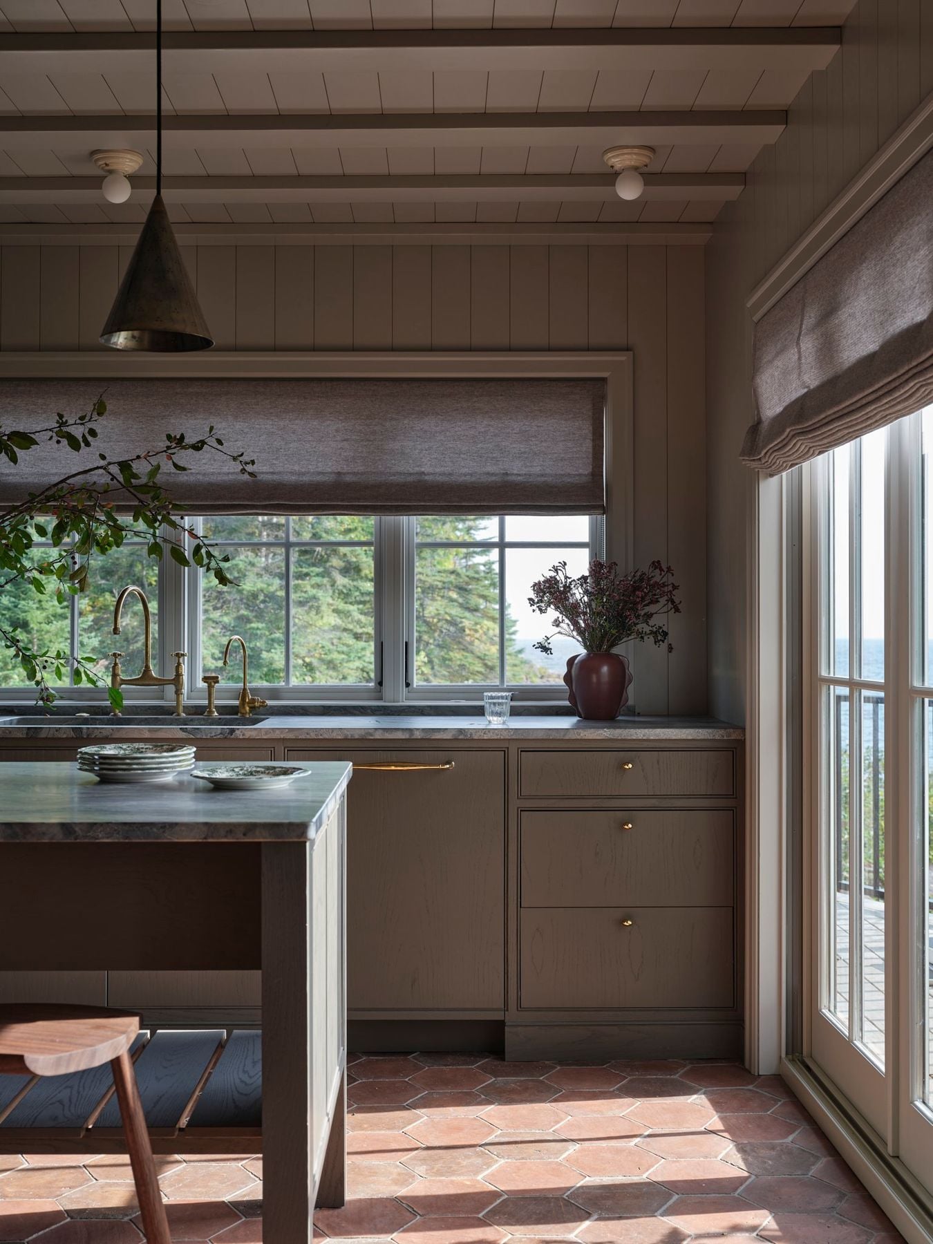 Yond Cottage - Lake Superior Cabin Rental