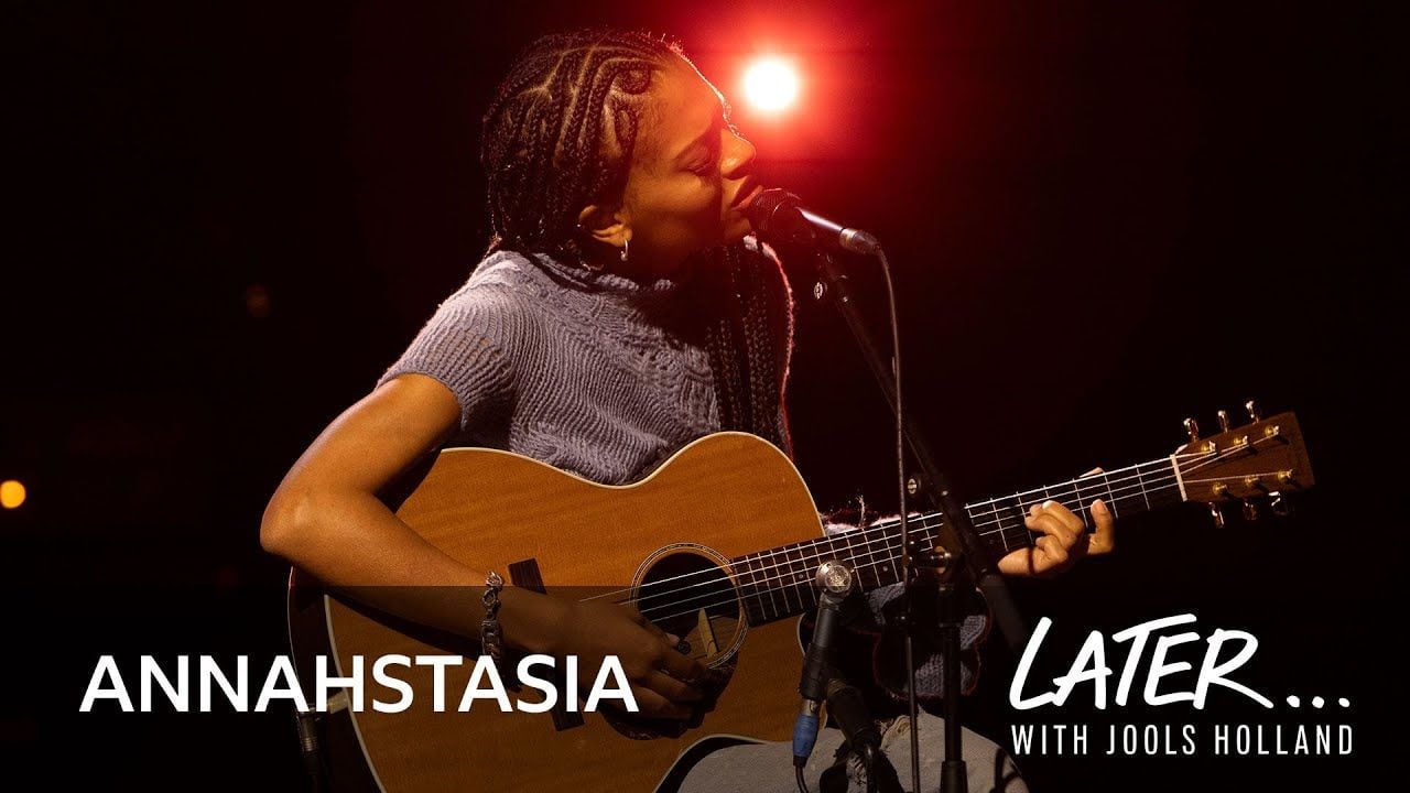 Villain, Annahstasia (Live on Jools Holland)