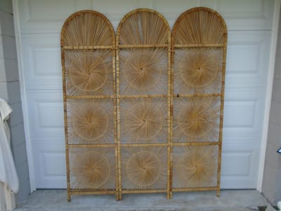Vintage Sunburst Wicker Privacy Screen