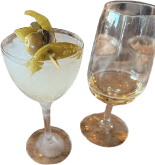 Queen's Raw Bar & Grill Happy Hour Martini