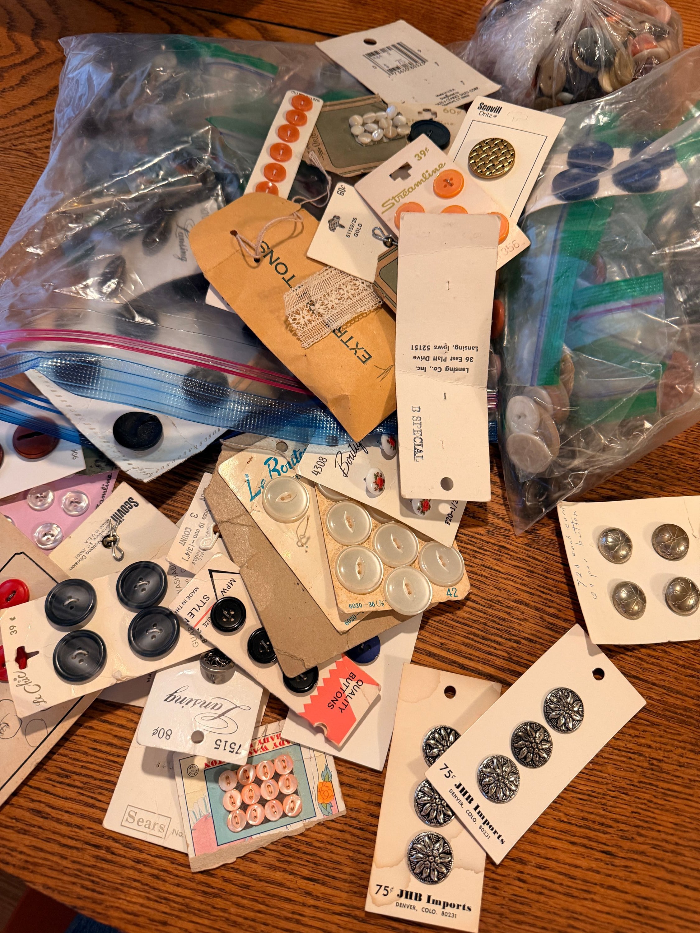 Buying Vintage Buttons For Cardigans & Vests