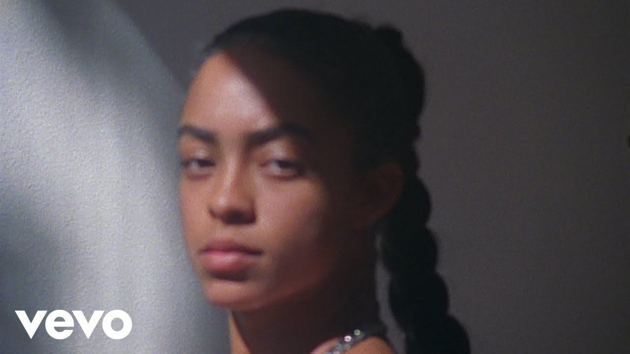 Kelsey Lu - I'm Not In Love