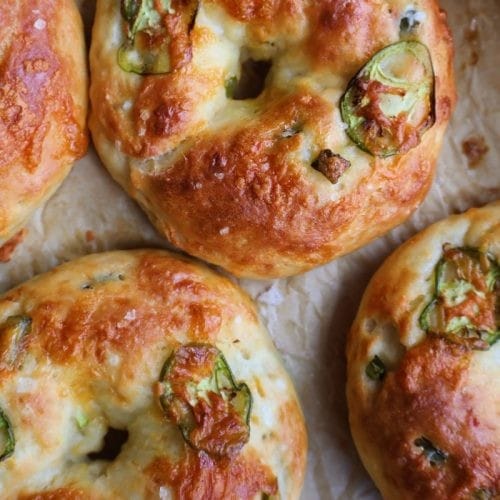 Jalapeno Cheddar Greek Yogurt Bagels