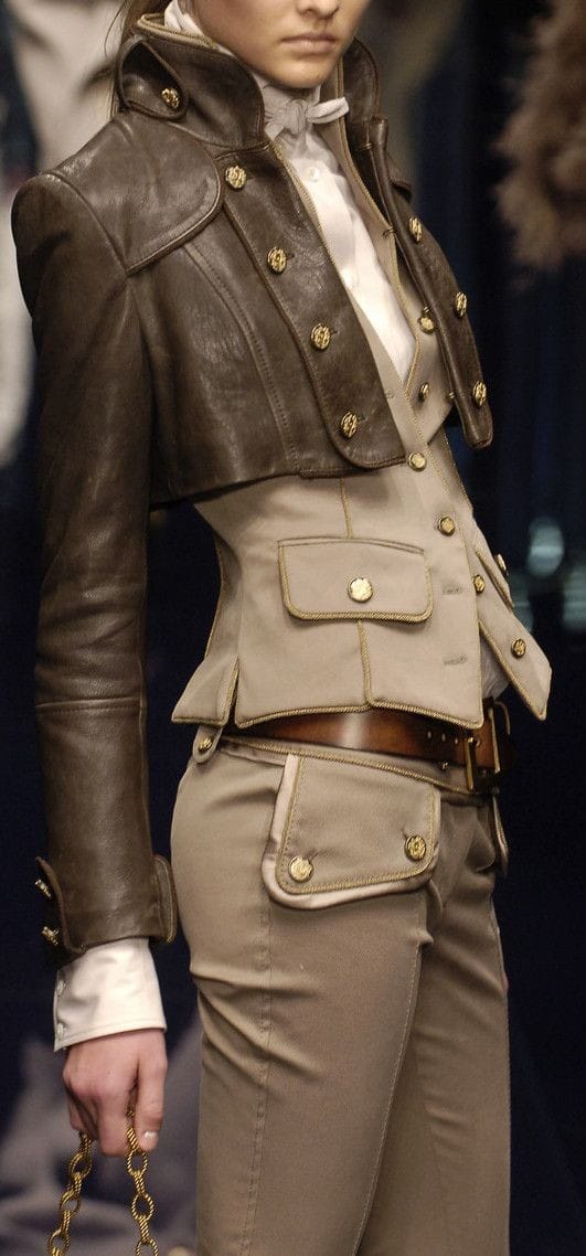 Vlada Roslyakova for Dolce & Gabbana Fall 2006 Ready-to-Wear