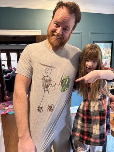 making your kids drawings into a t shirt