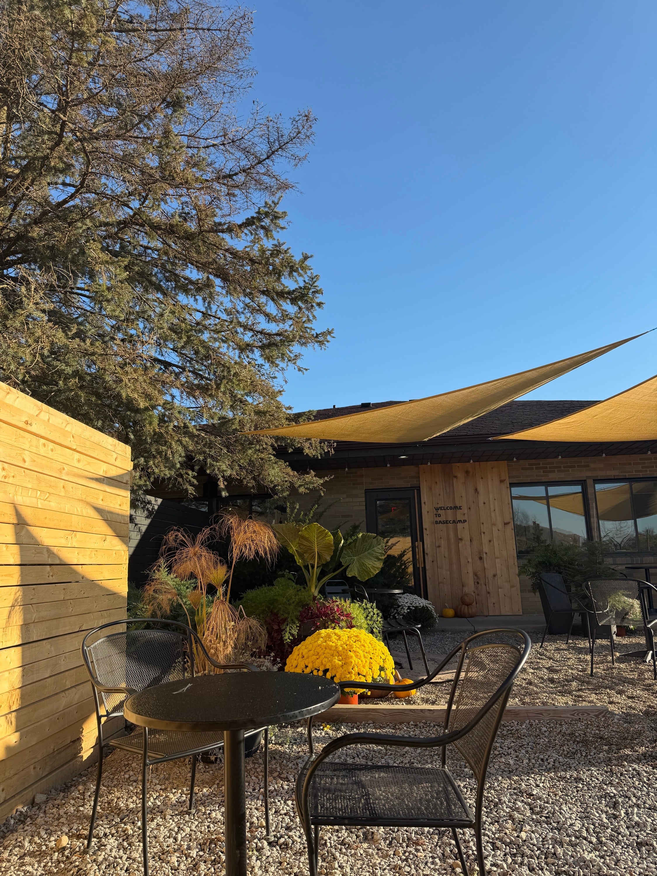 hemlock inn in the fall