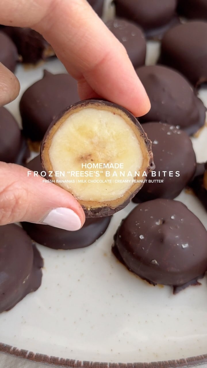 Peanut butter & dark chocolate covered bananas (frozen)