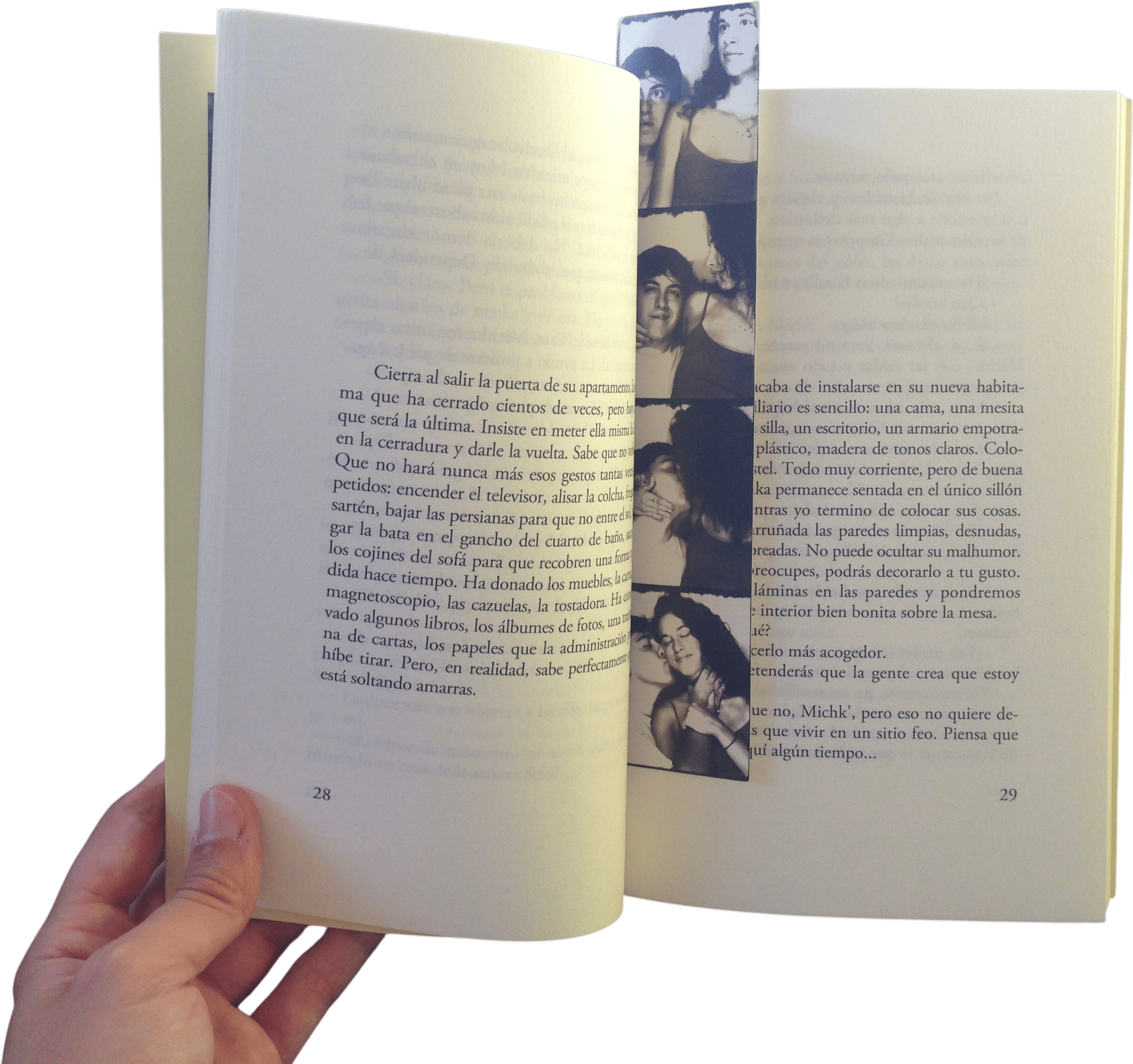 READING WHILE YOU HAVE BREAKFAST