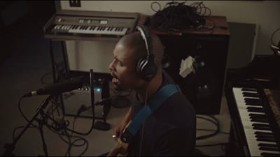 Romance In Me (Live)