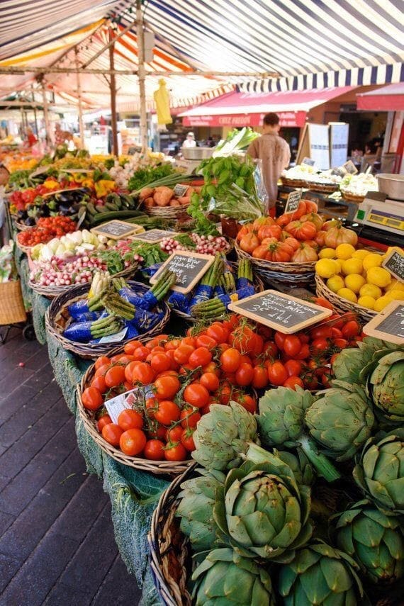 taking a spin around a farmer's market