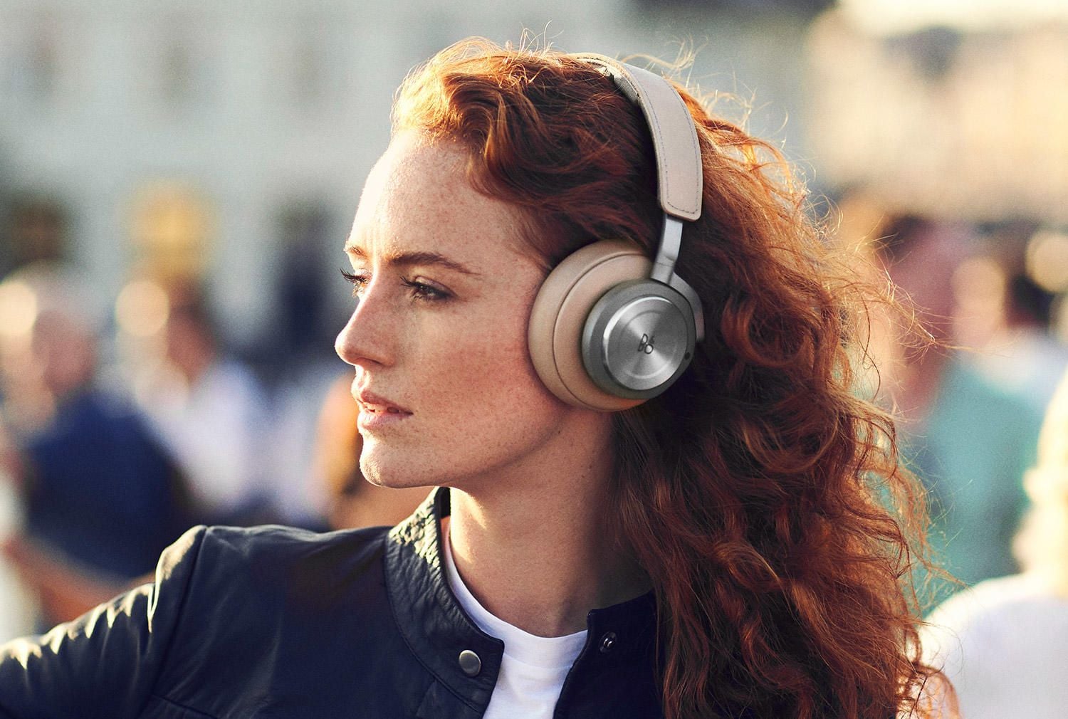 Noise Cancelling Headphones. Any Good Brand.