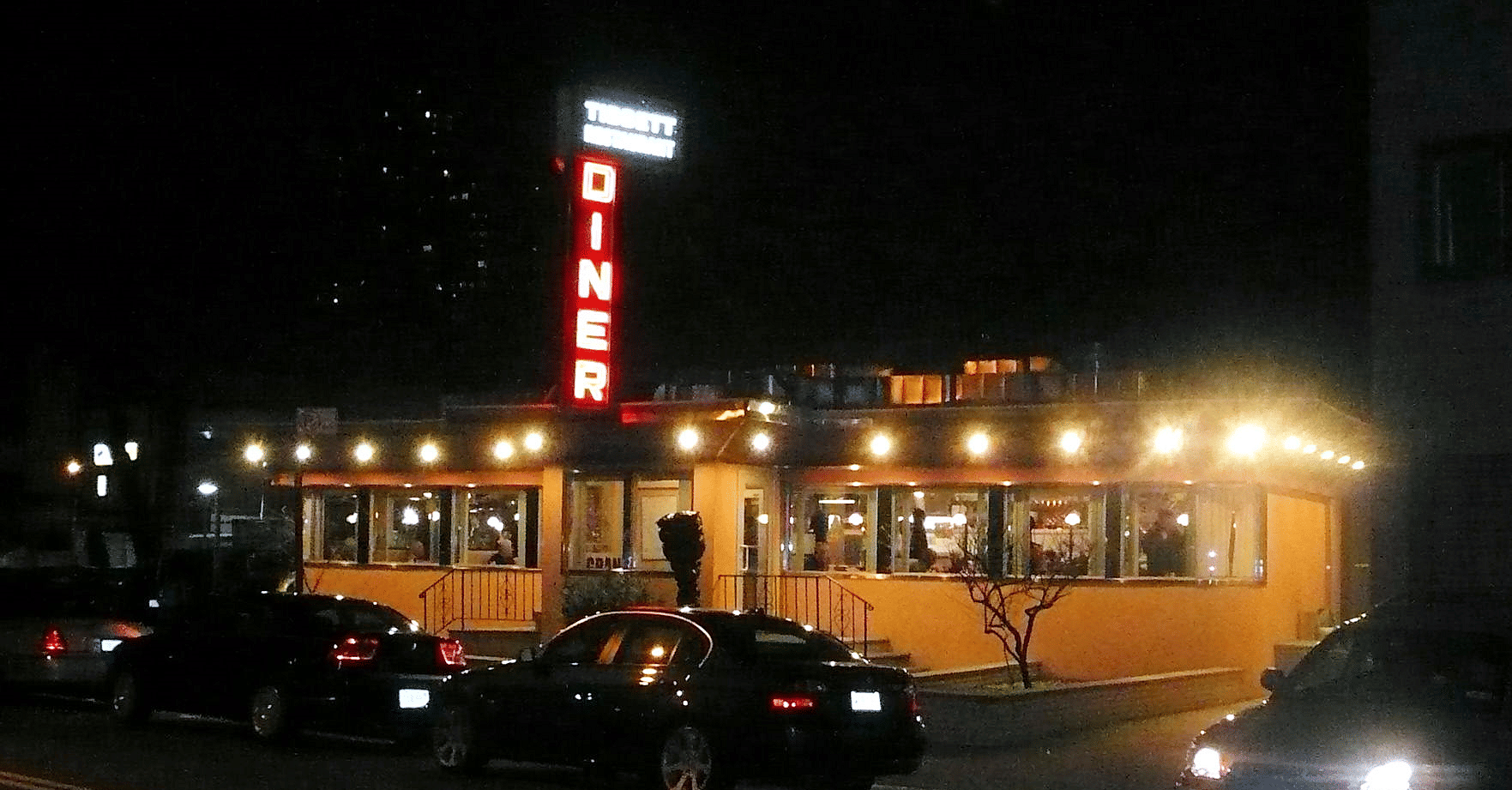 LOCALS DINER 